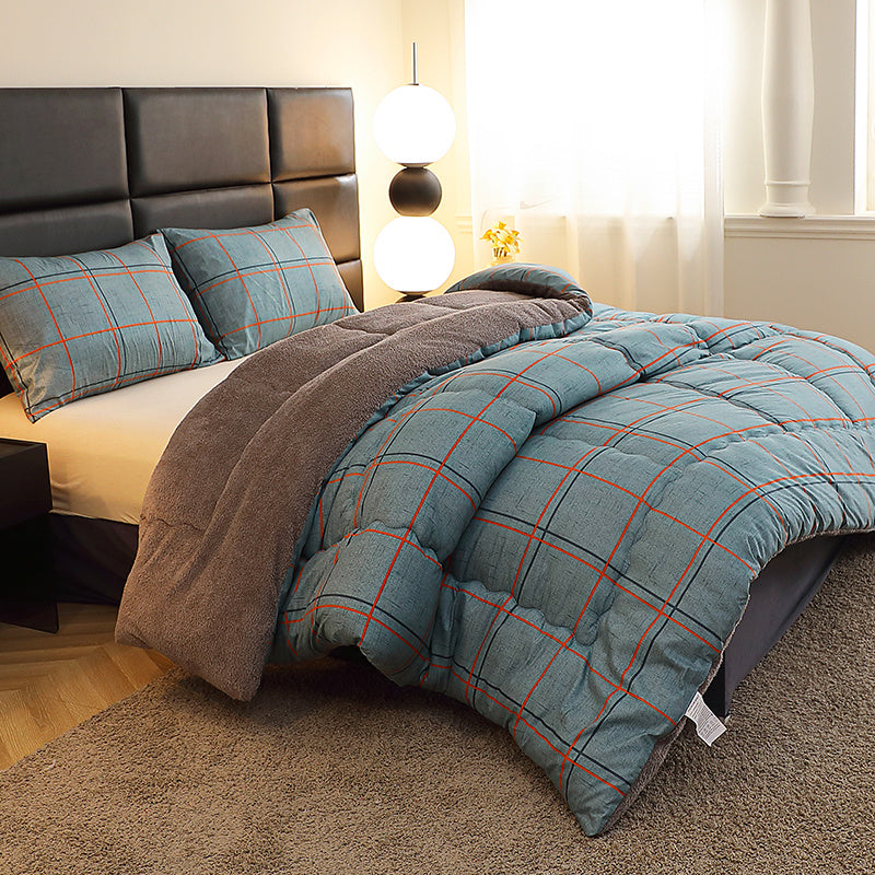 Plush Thick Winter Quilt – Soft Milk Velvet Blue Plaid Comforter, Extra Warm All-Season Bedding for Bedroom & Dorm, Machine Washable, Contemporary Geometric Design