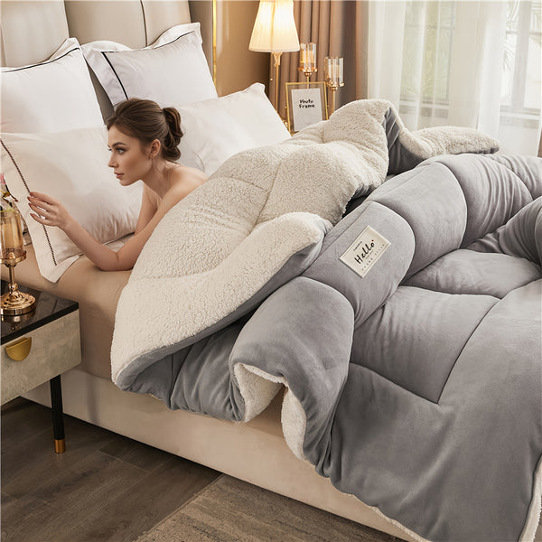 Winter Velvet Checkered Thick Quilt – Ultra-Soft, Warm, and Comfortable All-Season Blanket for Home, Hotel, or Car (Available in 5 Sizes, Machine-Washable)