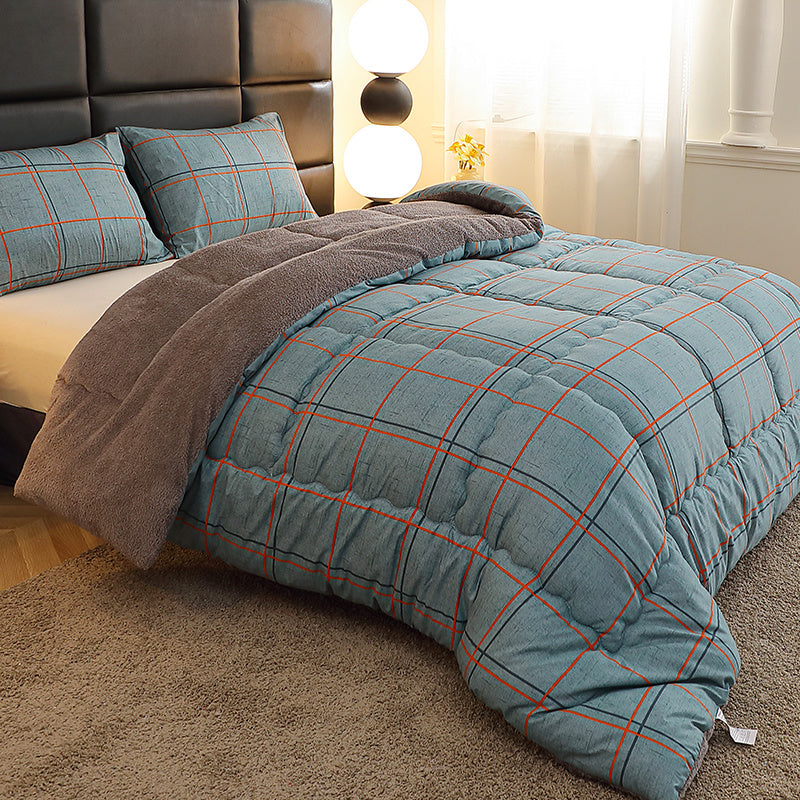 Plush Thick Winter Quilt – Soft Milk Velvet Blue Plaid Comforter, Extra Warm All-Season Bedding for Bedroom & Dorm, Machine Washable, Contemporary Geometric Design