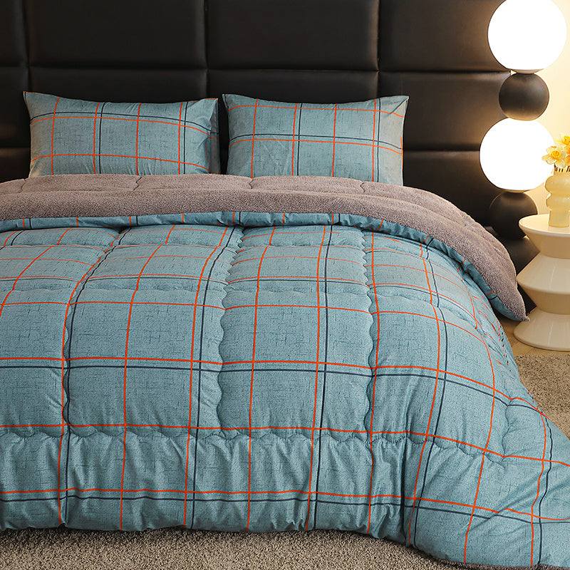 Plush Thick Winter Quilt – Soft Milk Velvet Blue Plaid Comforter, Extra Warm All-Season Bedding for Bedroom & Dorm, Machine Washable, Contemporary Geometric Design