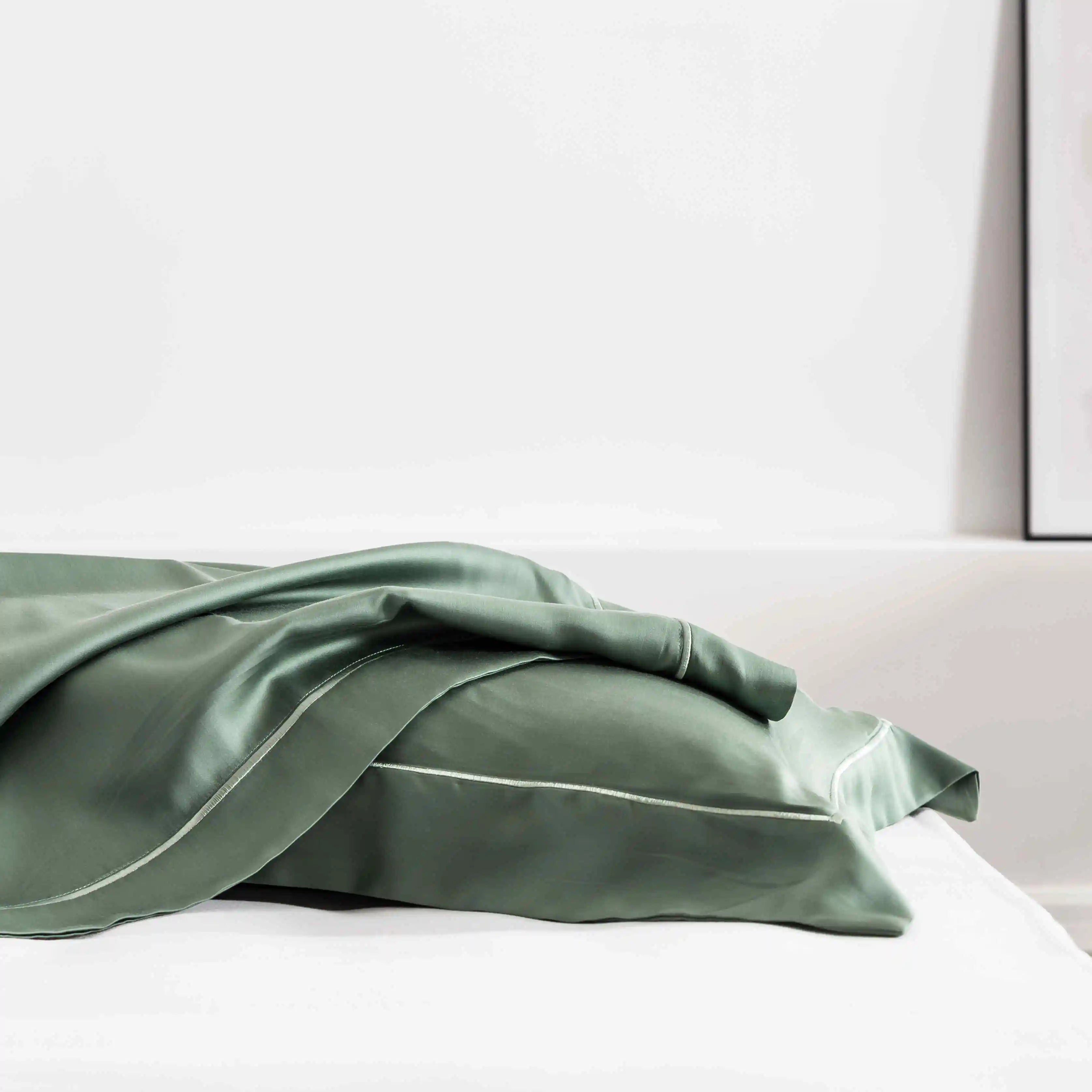 Liv-Esthete 100% Silk Green Bedding Set