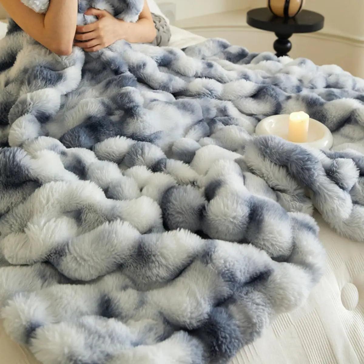 Luxury Ultra-Soft Fluffy Faux Rabbit Fur Throw Blanket Thick Warm Bubble Bed Cozy Plush Reversible for Couch Chair or Sofa
