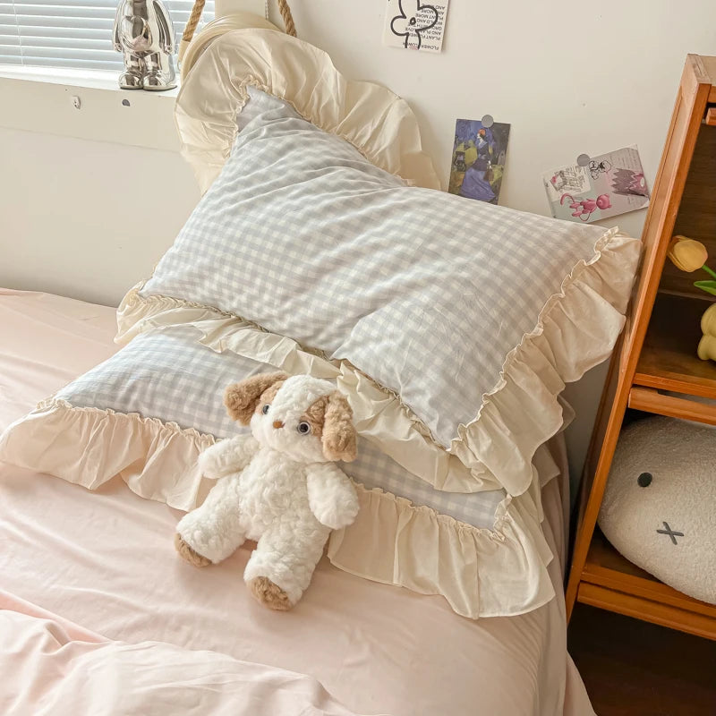 Soft Skin-friendly Lattice Lace Ruffles Quilt Cover