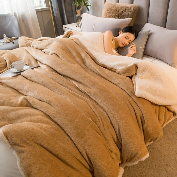 Wool Throw Blanket – Double-Sided Queen Bed Blanket, Warm Winter Bedspread for Camping, Sofa & Bedroom