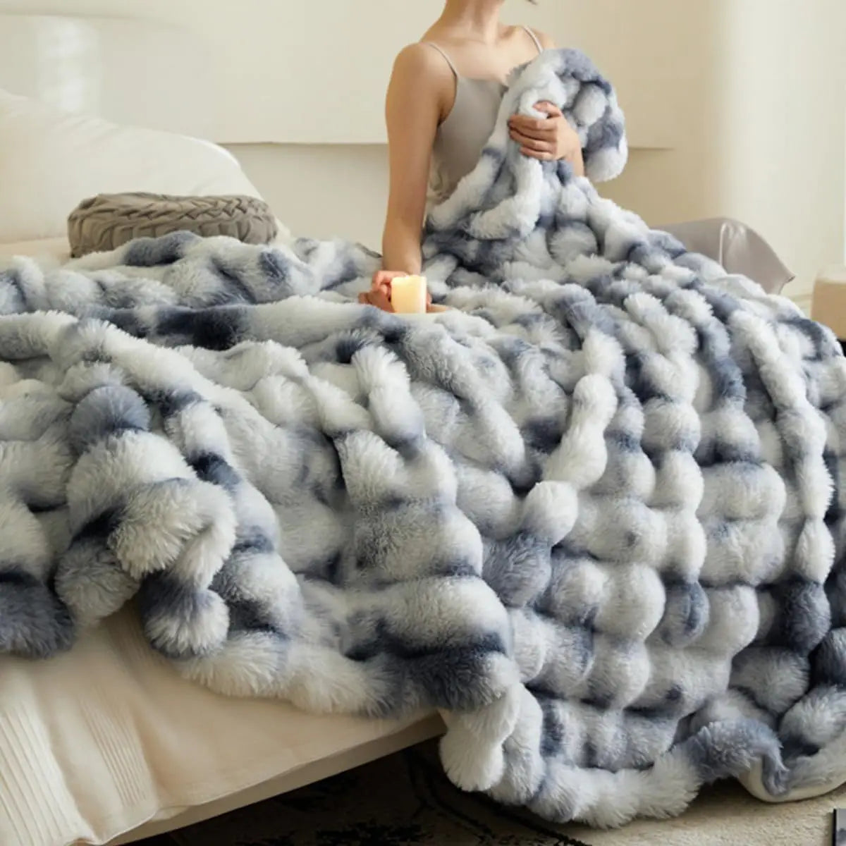 Luxury Ultra-Soft Fluffy Faux Rabbit Fur Throw Blanket Thick Warm Bubble Bed Cozy Plush Reversible for Couch Chair or Sofa